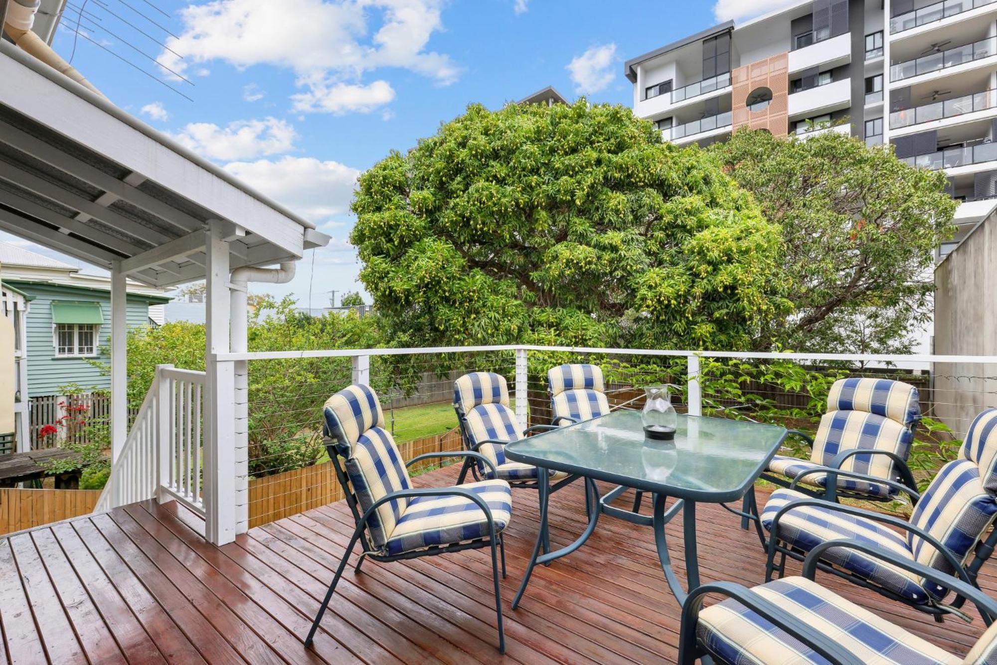 Gorgeous 3-Bed Family Home By Oxenham Park & Shops Brisbane Exterior photo